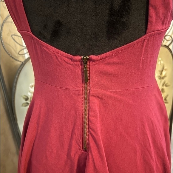 Burgundy Sleeveless Dress - Picture 3 of 5